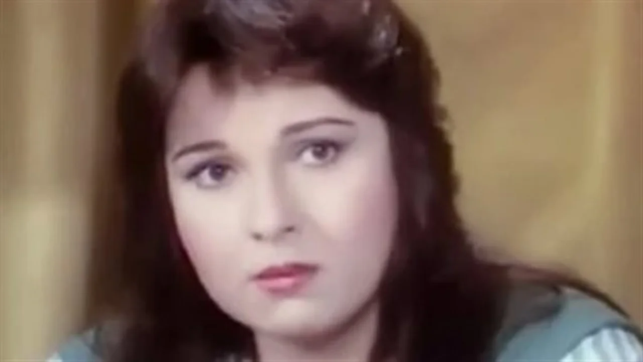 نورا تتألق.. تحول فني من السينما إلى حياة الزهد والاعتزال